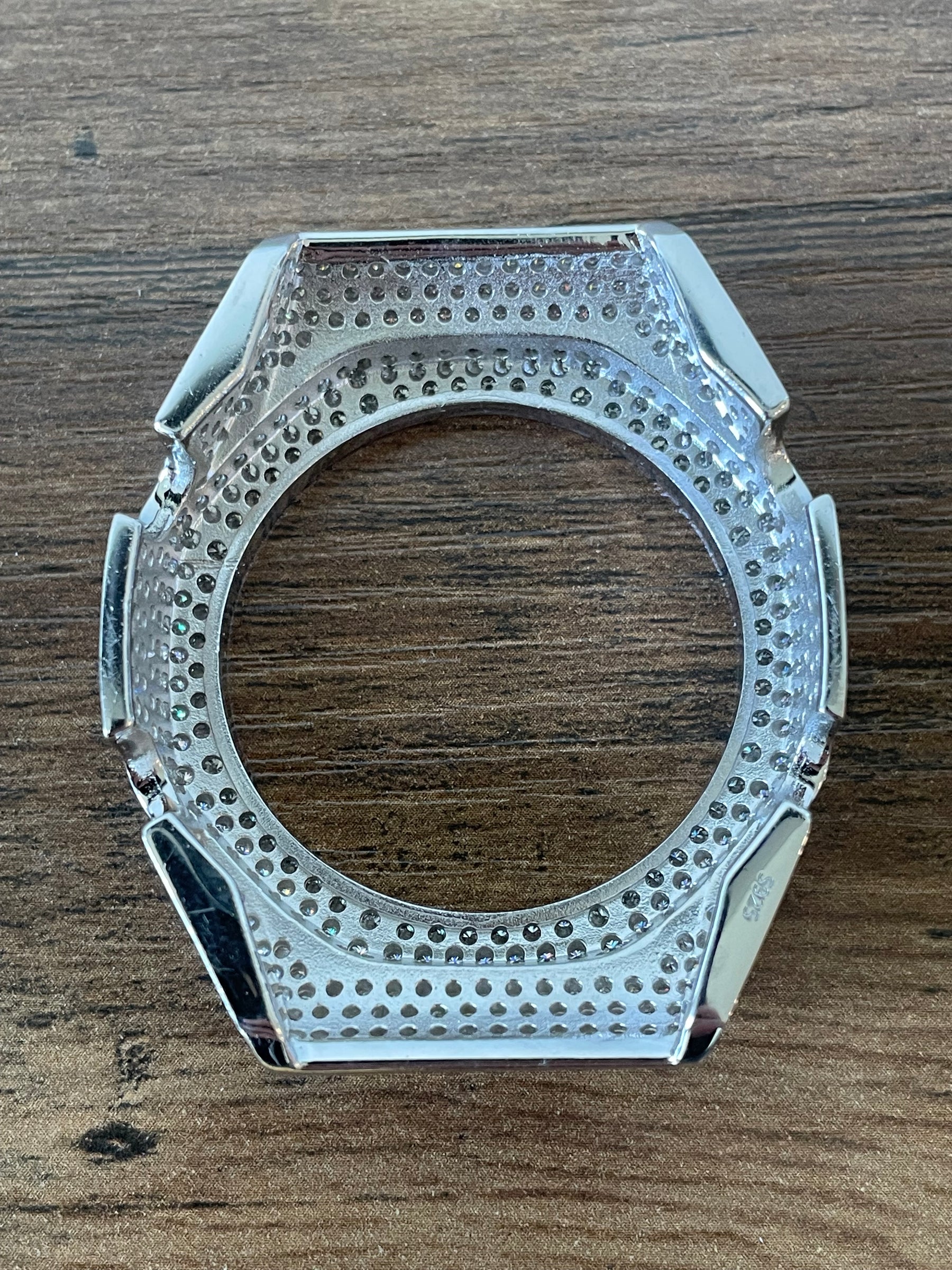 Back of S925 moissanite GA2100 bezel showing open stone settings